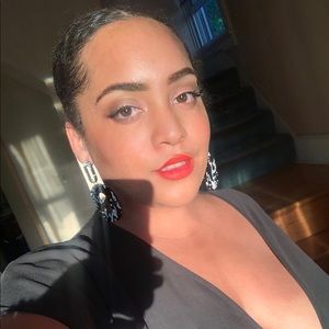 Meet your Posher, Keana